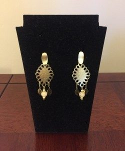 Aros Bañados en Oro con Piedras Natural D1472