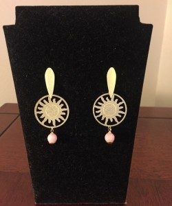 Aros Bañados en Oro con Piedras Naturales D1635