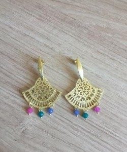 Aros Bañados en Oro con Piedra Natural D1730