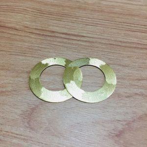 Accesorio Circular Bañado en Oro (par) - J1050
