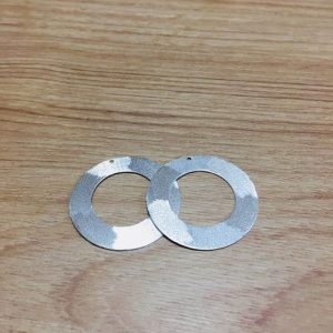 Accesorio Circular Bañado en Plata (par) - J1051