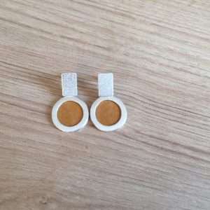Aros Bañados en Plata con Cuero D1891