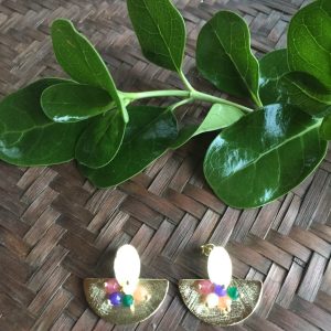 Aros Bañados en Oro con Piedras Naturales D 1958