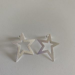 Aros  Estrella Bañados en Plata 3,3Cm.