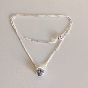 Punto de Luz Circón Bañado en Plata 45 cm.