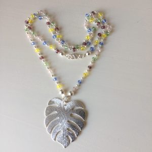 Collar Bañado en Plata con Cristales