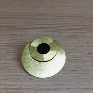 Colgante Bañado en Oro Montado en Cuero G 7029
