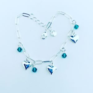 Pulsera Bañada en Plata con Cristales y Corazones