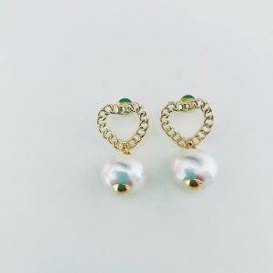 Aros Perla Maxi Concha Blanca 4,5 Cm.