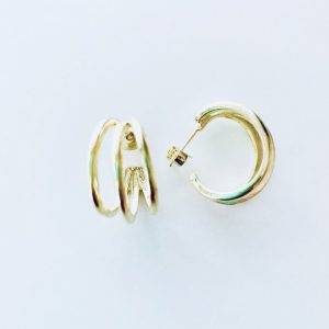 Aros Triple Argollas Enchapadas en Oro 2,8 Cm.