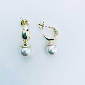 Aros Enchapados en Oro con Perla de Río 3,2 Cm.