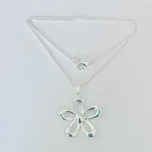 Collar de Flor Enchapado en Plata 50 Cm.