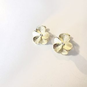 Aros Flor Enchapados en Oro 2,8 Cm.